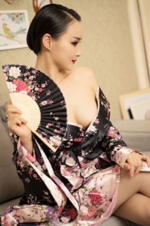 奇怪的同居_高清在线观看